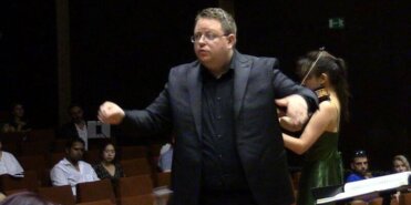 Sean Concert 2019 MC Conductor Sean Bresemann, 2019 Mastering Concertos